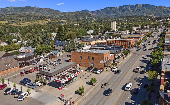 image of property at 942 LINLN AVE Steamboat Springs CO 80487