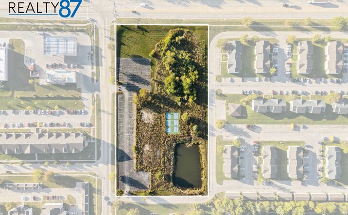 Pictures of Land property located at 1220 Jacolyn Dr SW, Cedar Rapids, IA 52404 for sales - image #1