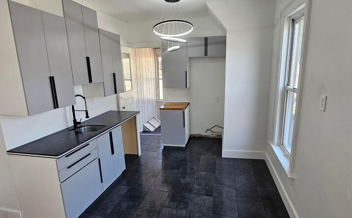 Pictures of Retail, Multifamily, Office, Hospitality, Mixed Use property located at 1801 Plainfield Ave NE, Grand Rapids, MI 49505 for sales - image #1
