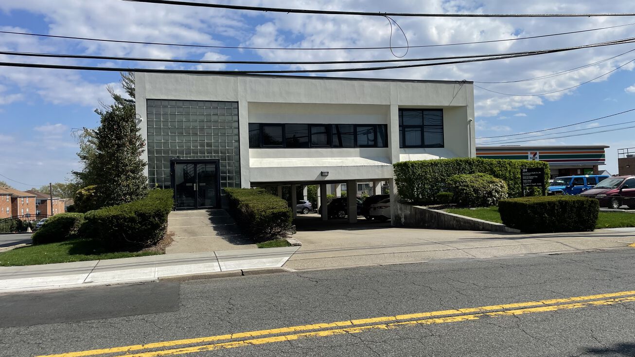 304 Hackensack St, WoodRidge, NJ 07075