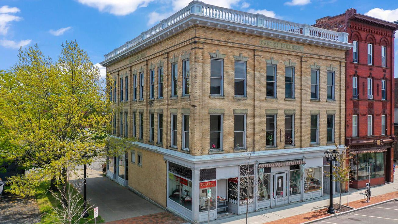 57 Remsen St, Cohoes, NY 12047