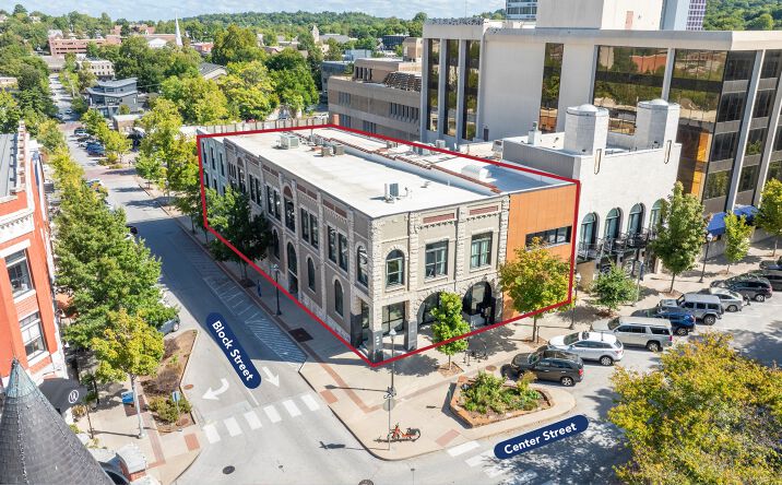 Pictures of Retail, Office property located at 26 W Center St, Fayetteville, AR 72701 for sales - image #1