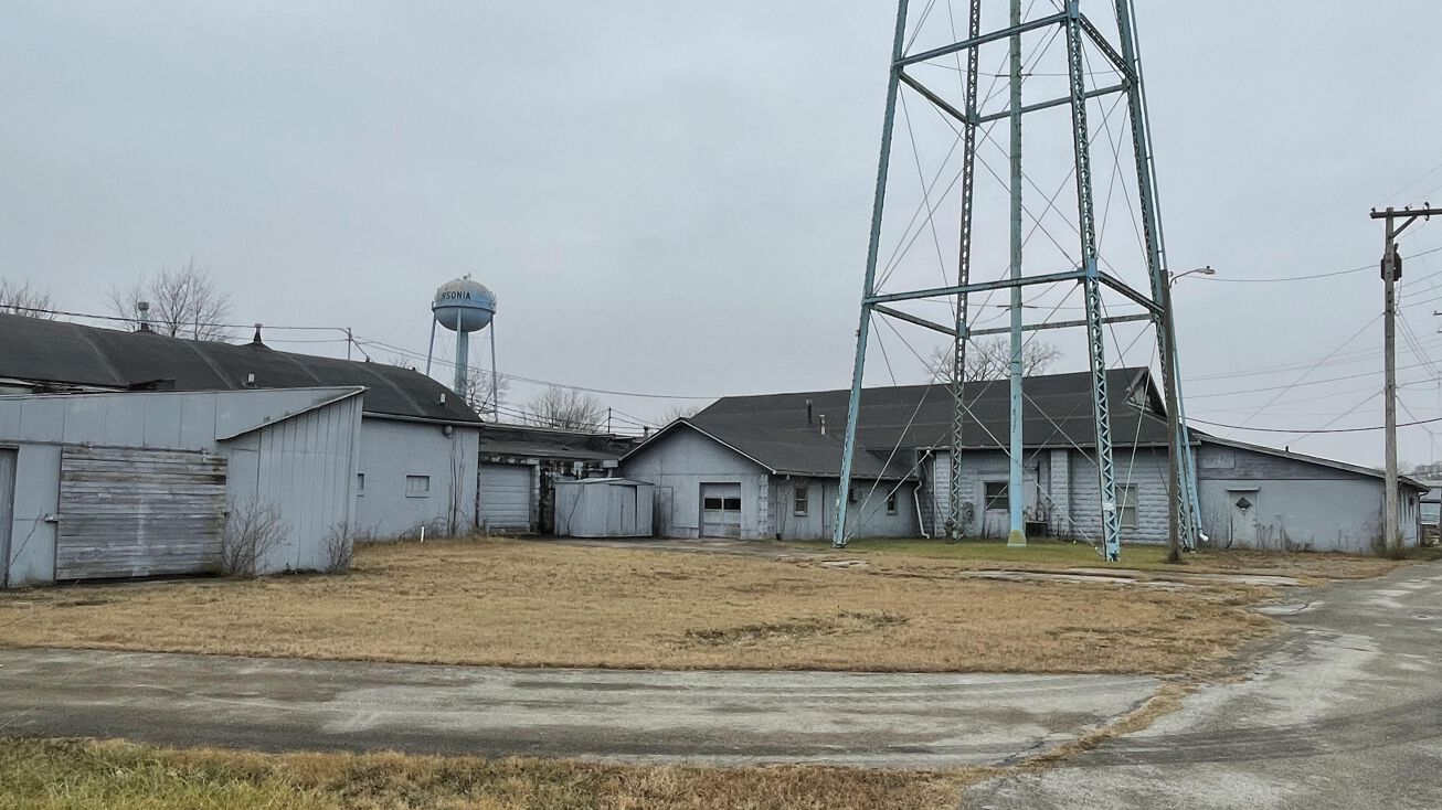 E Weller St & E High St, Ansonia, OH 45303