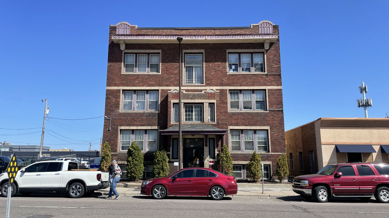 1302 Linden Ave, Minneapolis, MN 55403