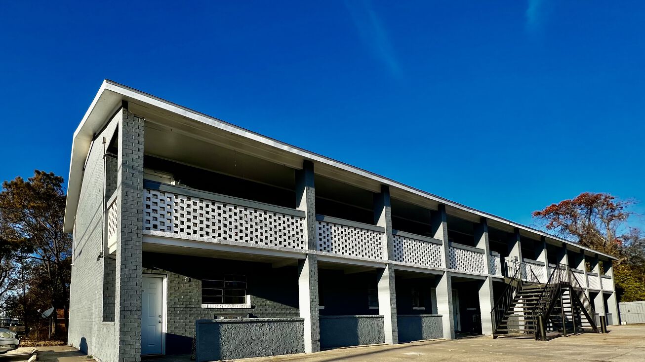 612 31st Ave S, Atlantic Beach, SC 29582