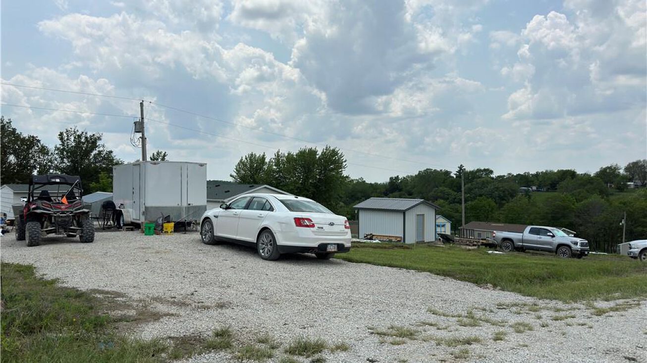 Cardinal Place, Princeton, MO 64673