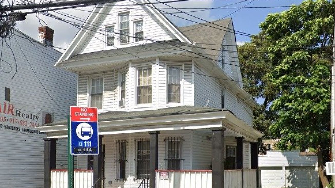10649 Guy R Brewer Blvd, Queens, NY 11433