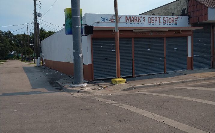 Pictures of Retail property located at 389 W. Avenue  A, Belle Glade, FL 33430 for sales - image #1