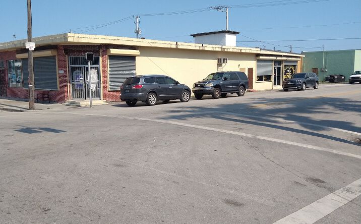 Pictures of Retail property located at 201 SW Avenue B 116 Sw 2nd ST, Belle Glade, FL 33430 for sales - image #1