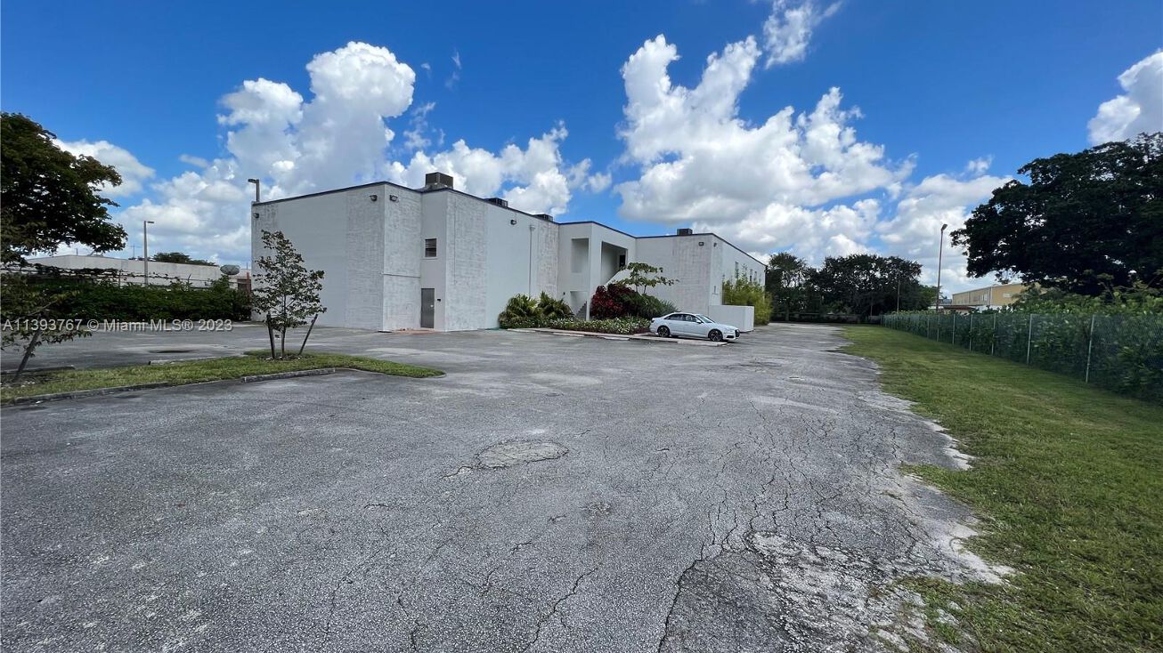 7777 SW 39th St, Davie, FL 33328