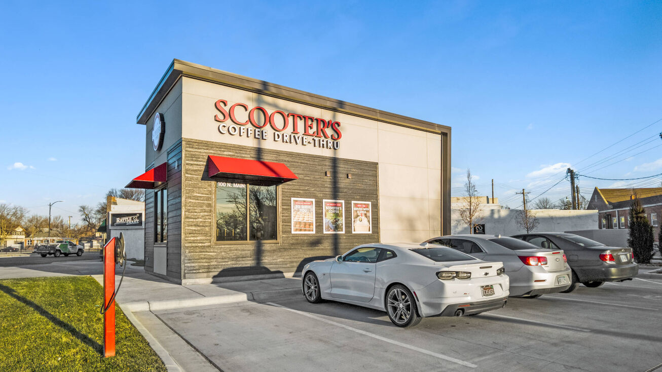 100 N Main St, Pratt, KS 67124