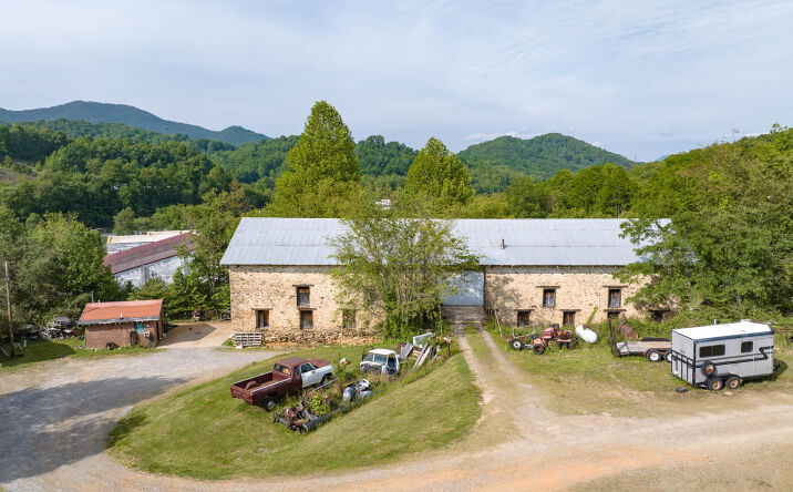 Pictures of Retail property located at 94 Providence Pl, Waynesville, NC 28786 for sales - image #1