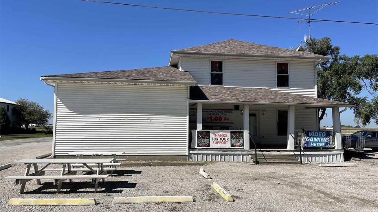 315 S WEST Street, Stonington, IL 62567 Special Purpose Property for