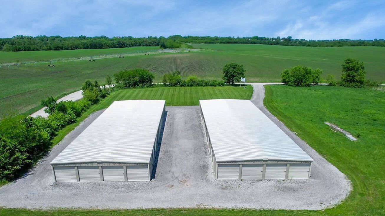 118 Industrial Dr, Drexel, MO 64742