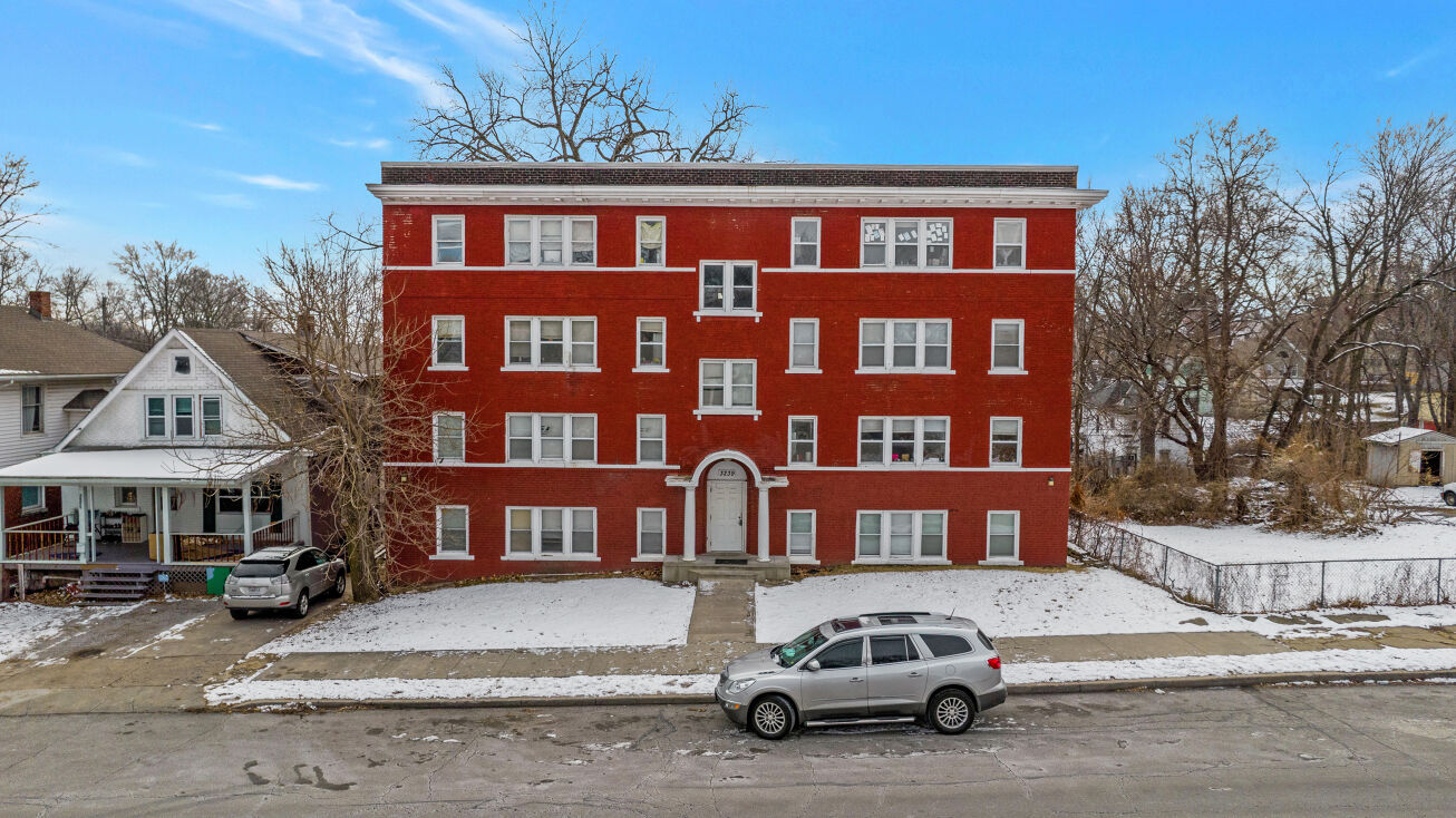 3239 St John Ave, Kansas City, MO 64123