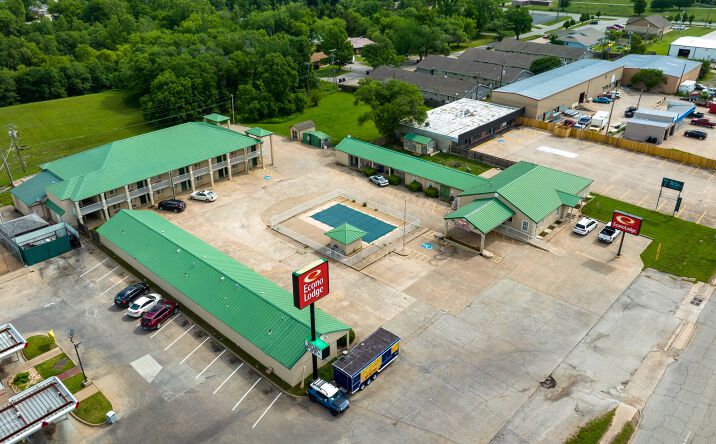 Pictures of Hospitality property located at 3910 Nowata Rd, Bartlesville, OK 74006 for sales - image #1