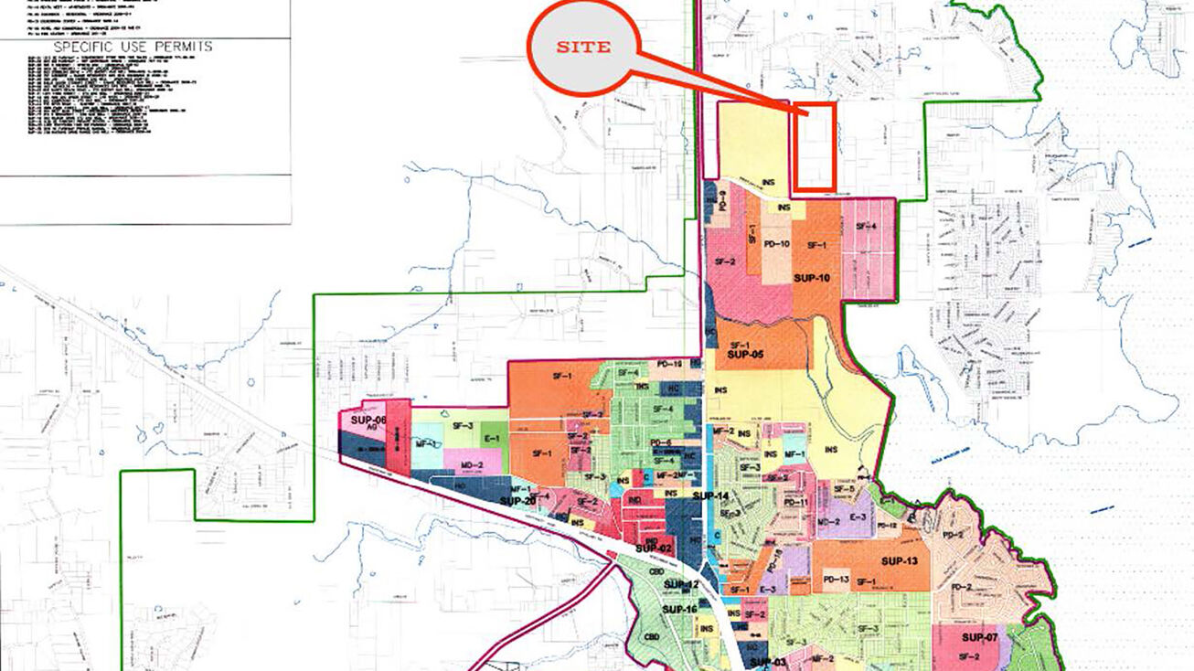 515 Sandy Beach Rd, Azle, TX 76020