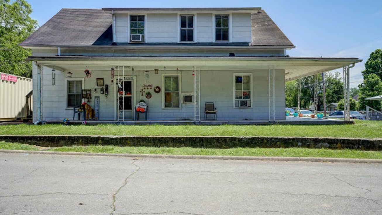430 Beasley St, Elizabethton, TN 37643