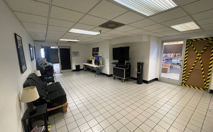 Pictures of Industrial property located at 5201 Hickory Hollow Pkwy, Nashville, TN 37013 for sales - image #1