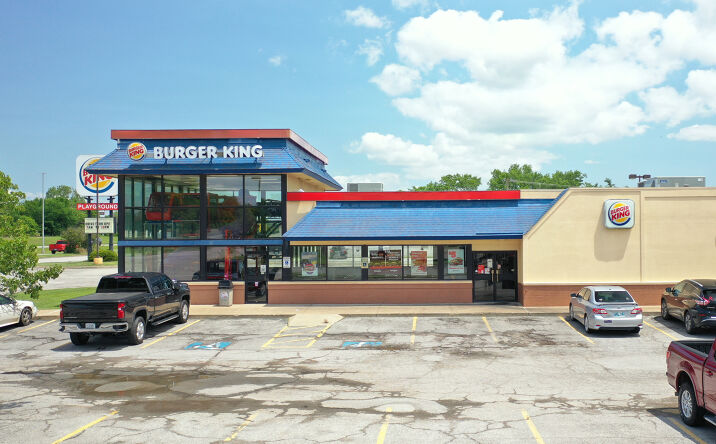 Pictures of Retail property located at 1090 S Lynn Riggs Blvd, Claremore, OK 74017 for comps - image #1
