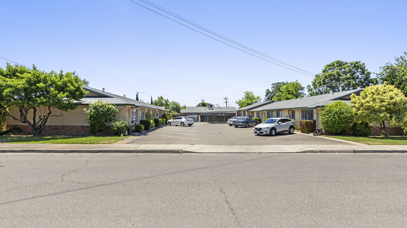 446 Church Ave, Oakdale, CA 95361 Multifamily Property for Sale