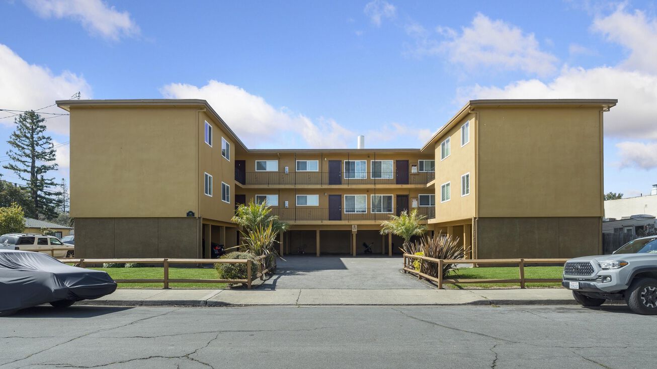 201 Fourth Ave, Redwood City, CA 94063