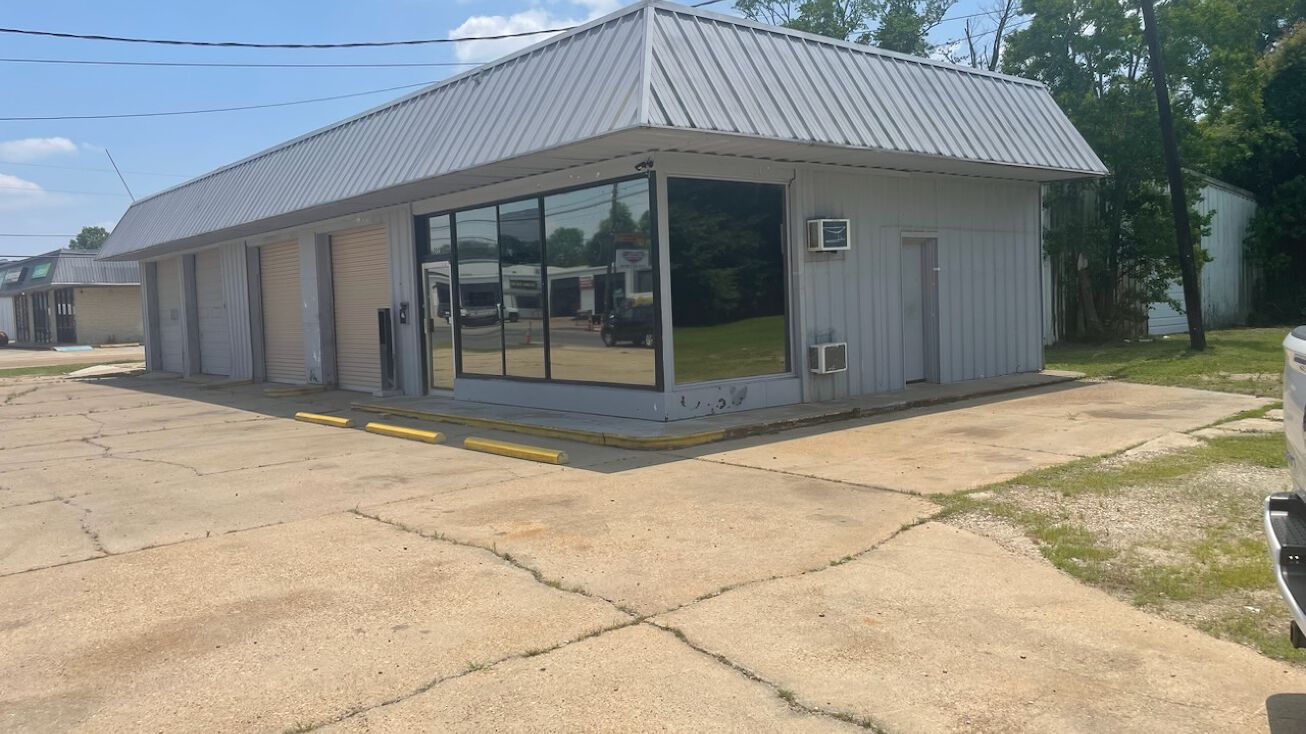 2001 Cypress St, West Monroe, LA 71291