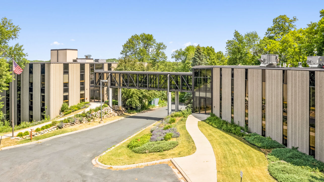 1800 Pioneer Creek Center, Maple Plain, MN 55359