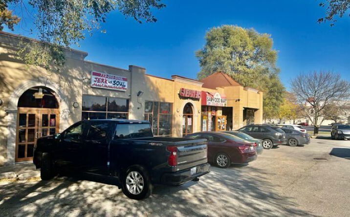 Pictures of Retail property located at 10270 S Charles St, Chicago, IL 60643 for sales - image #1