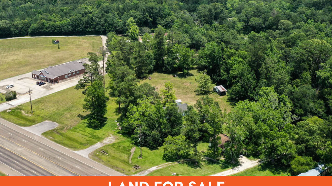 1255 S Pine St, Kountze, TX 77625