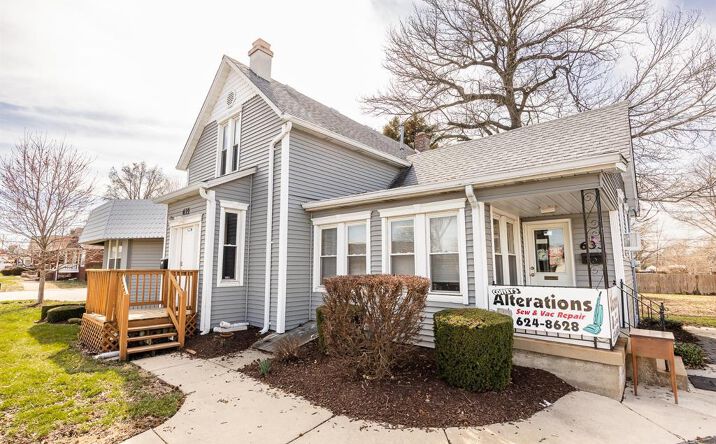 Pictures of Office property located at 635 S Lincoln Ave, O'Fallon, IL 62269 for sales - image #1