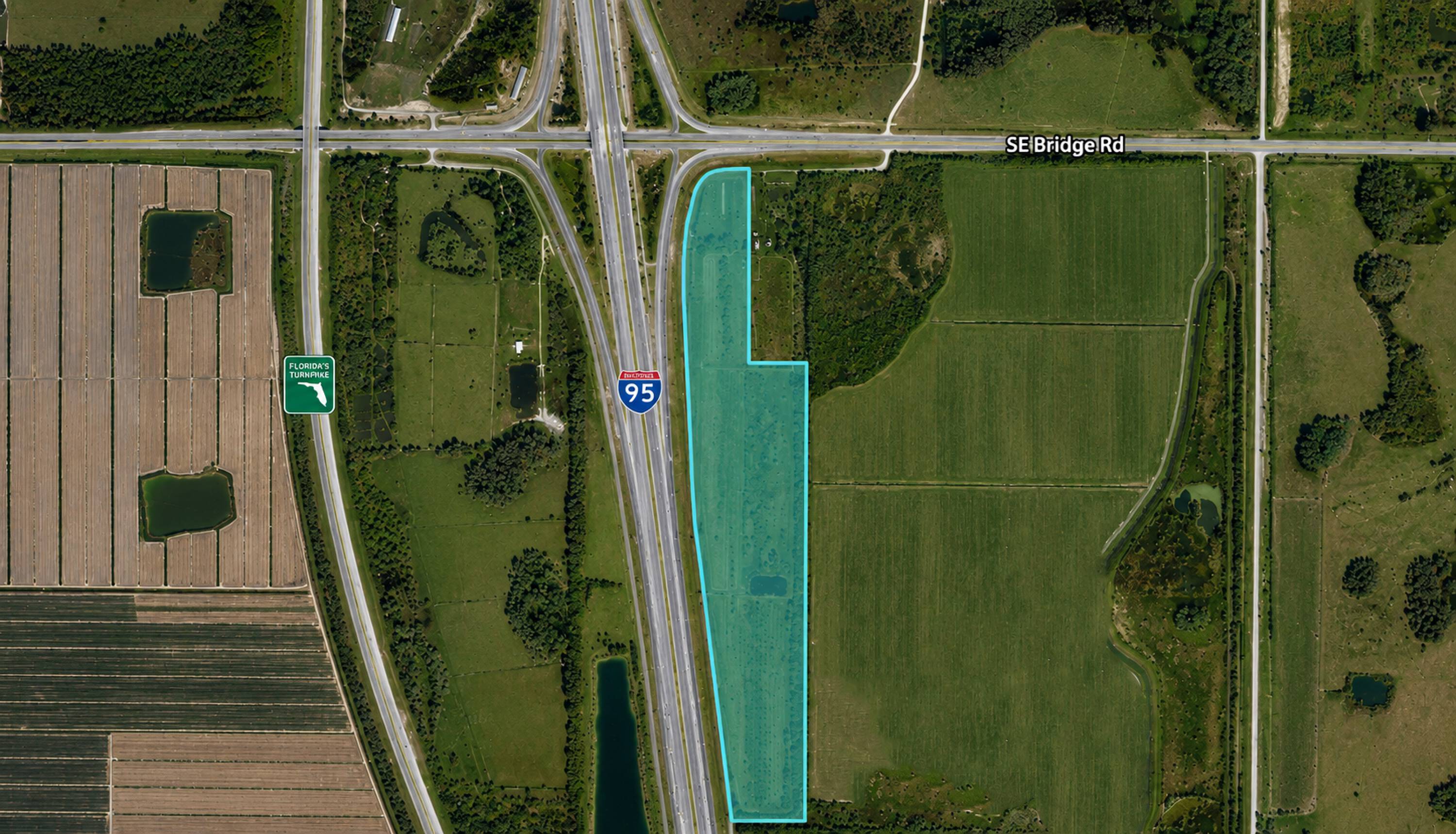 1760 SE Bridge Rd, Hobe Sound, FL 33455