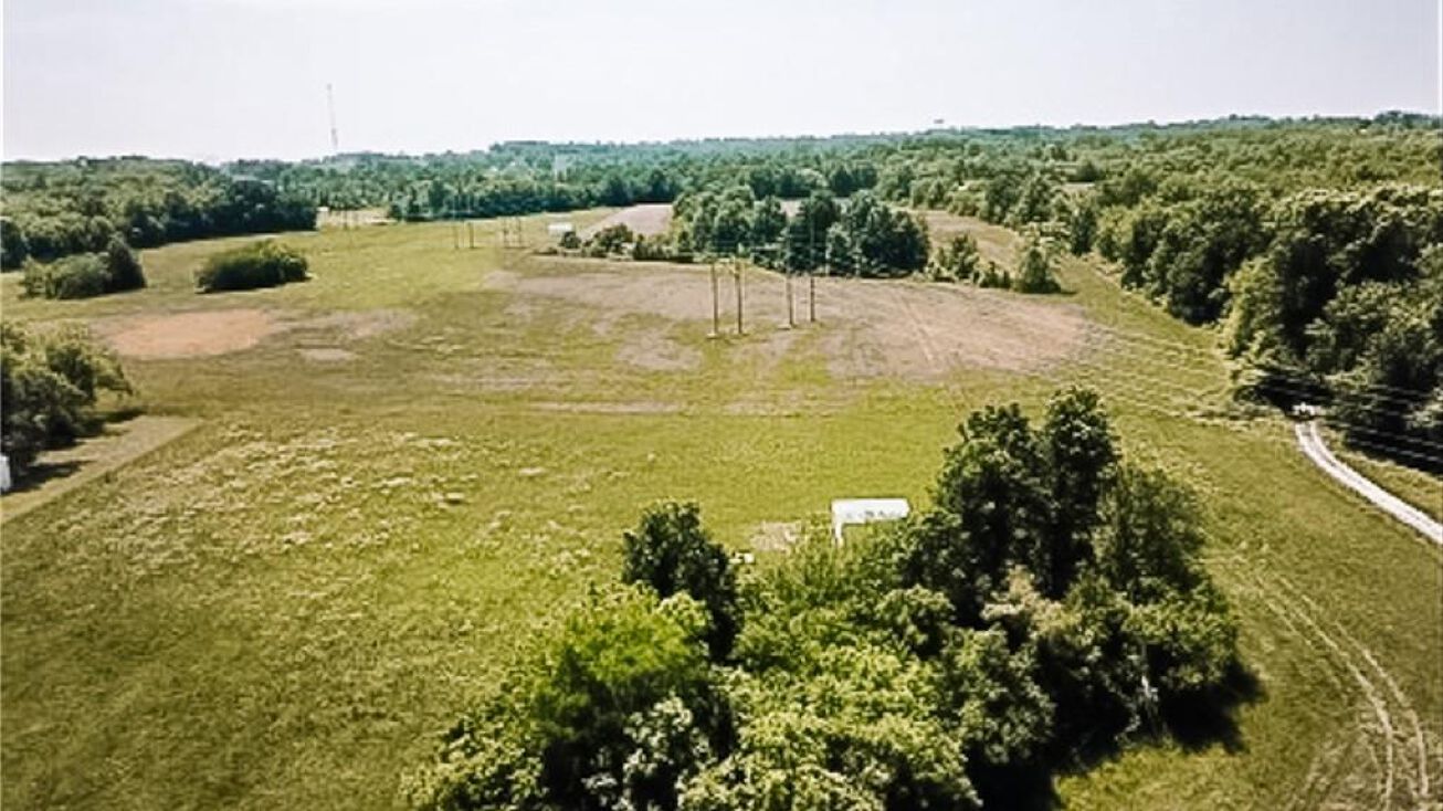Twin Pines Drive, Harrisonville, MO 64701