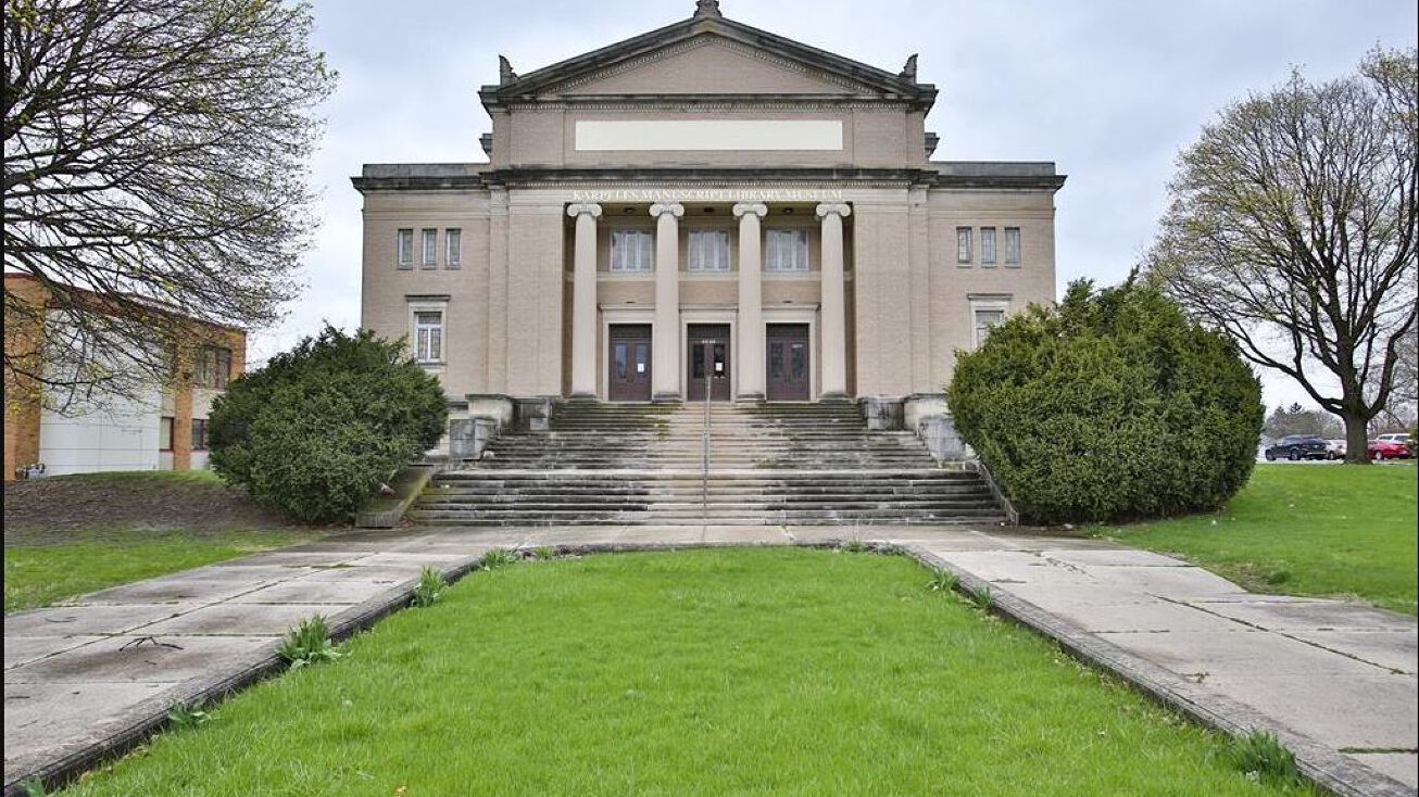 2410 Fairfield Ave, Fort Wayne, IN 46807