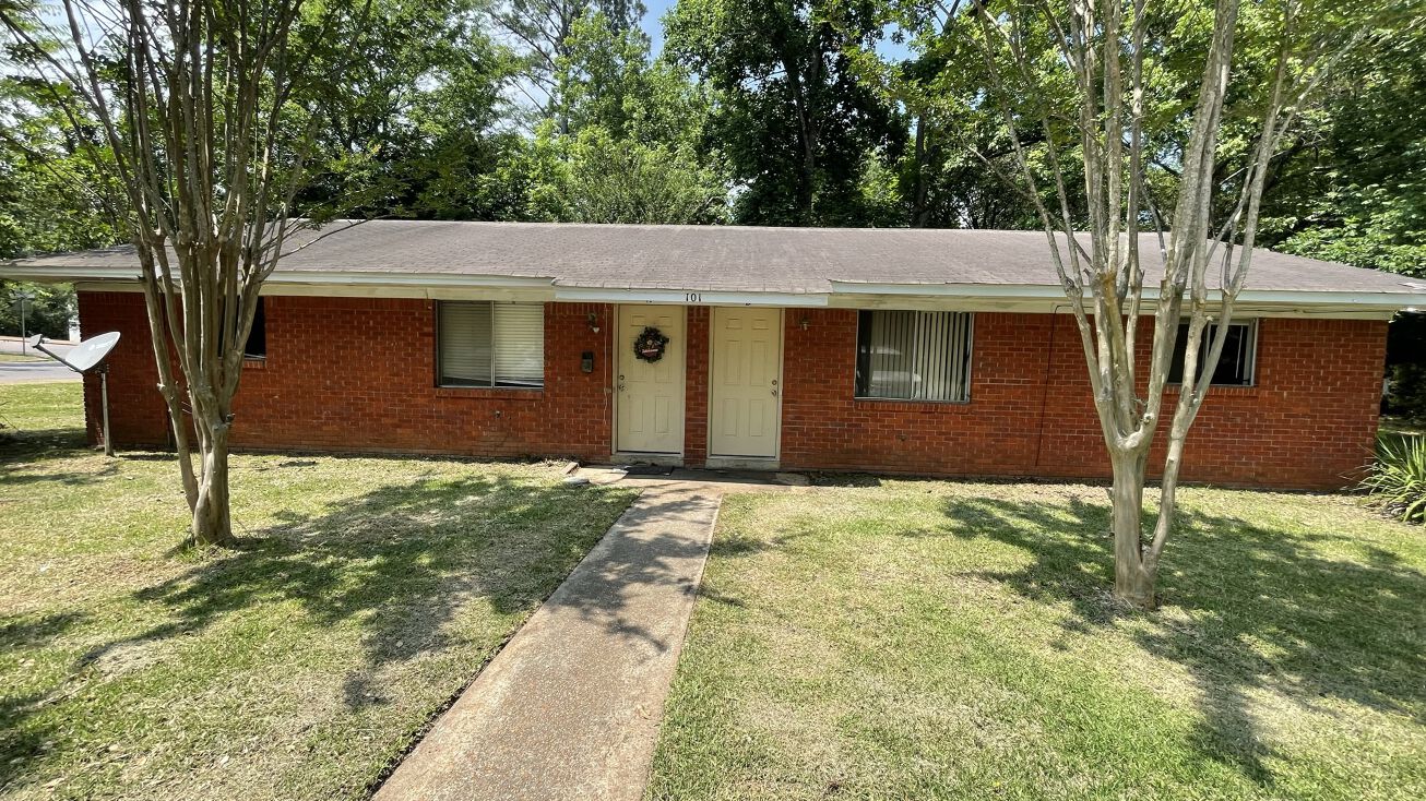 101 Margaretta Dr, Starkville, MS 39759
