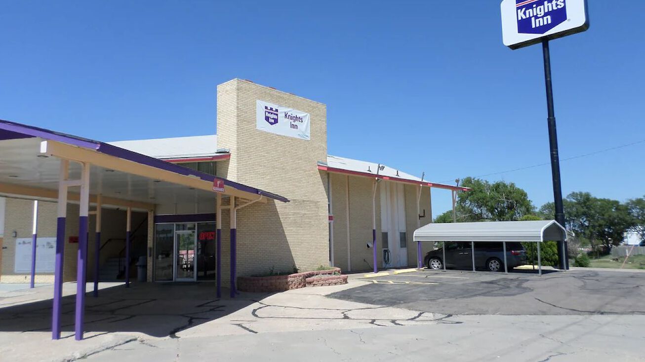 3506 US40, Oakley, KS 67748