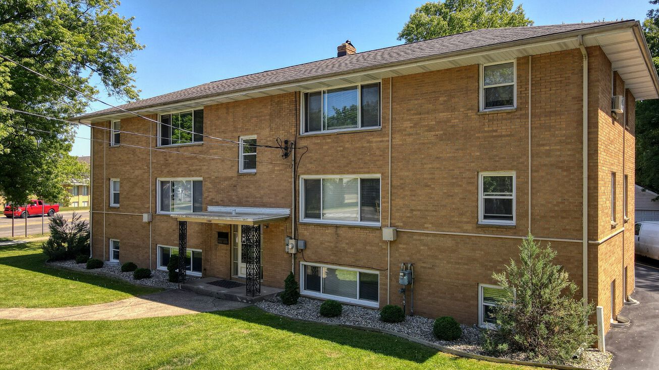 1450 Lakeway Ave, Kalamazoo, MI 49001