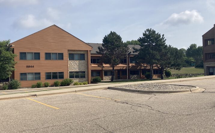 Pictures of Office property located at 5944 Seminole Centre Ct, Fitchburg, WI 53711 for comps - image #1