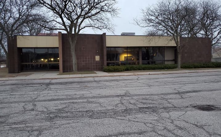 Pictures of Office, Retail property located at 25355 Ecorse Rd, Taylor, MI 48180 for sales - image #1