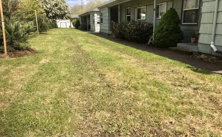 Pictures of Multifamily property located at 2560 SE 136th Ave, Portland, OR 97236 for sales - image #1