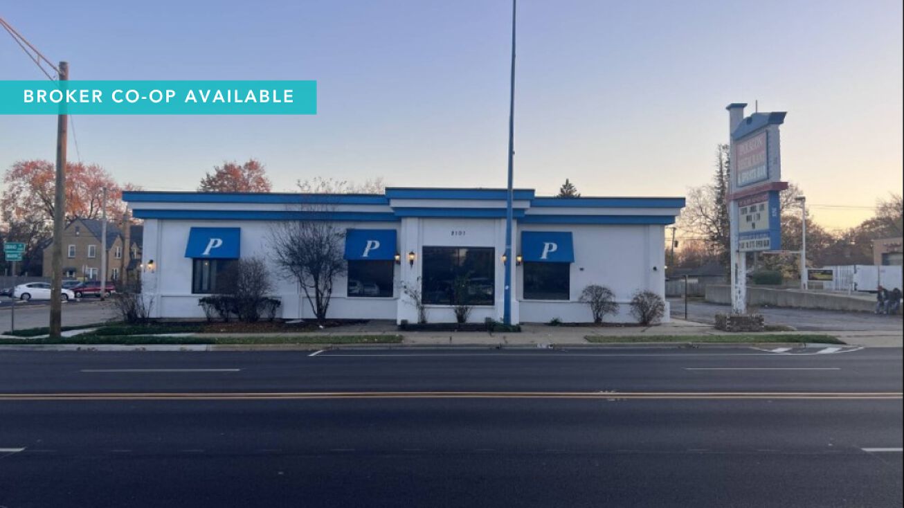 2101 Grand Ave, Waukegan, IL 60085