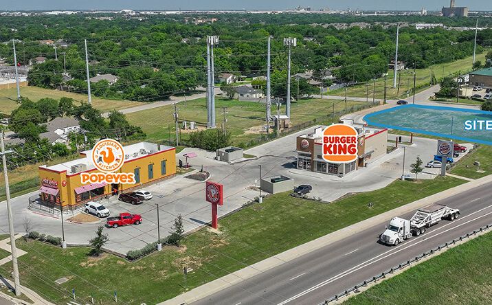 Pictures of Land property located at 2640 NE 30th St, Fort Worth, TX 76106 for sales - image #1