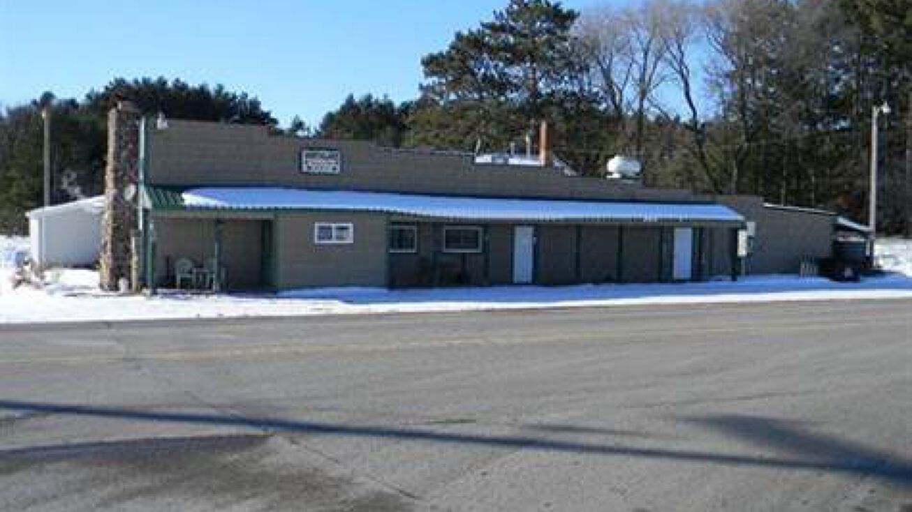 N10103 WI49, Iola, WI 54945 Retail Property for Sale N10103 State