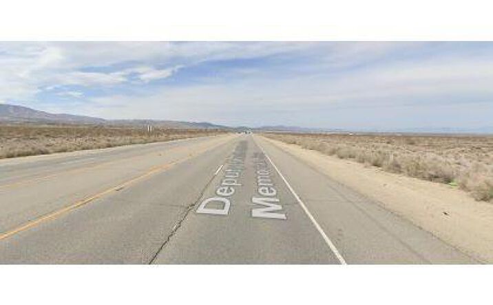 Pictures of Land property located at Pearblossom Hwy, Palmdale, CA 93553 for sales - image #1