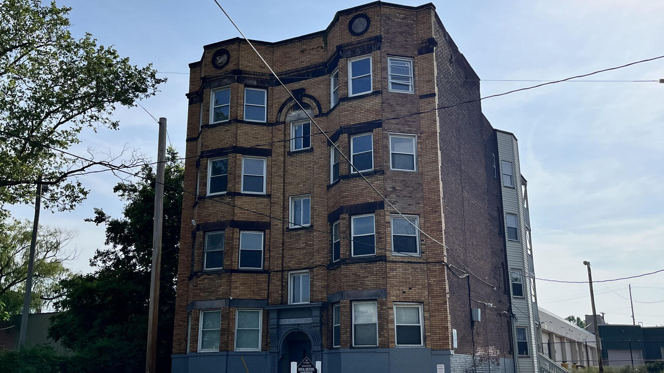 1970 E 71st St, Cleveland, OH 44103