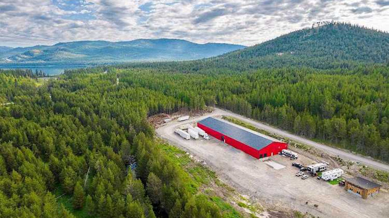 1270 Bitterroot Dr, Marion, MT 59925