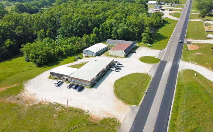 Pictures of Retail property located at 1604 W US Hwy 160, West Plains, MO 65775 for sales - image #1