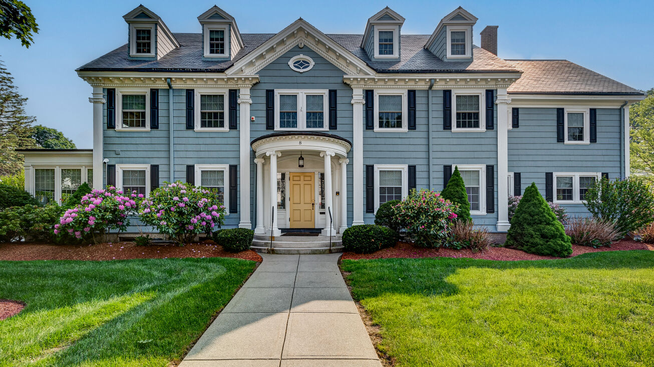 8 Church St, Westborough, MA 01581