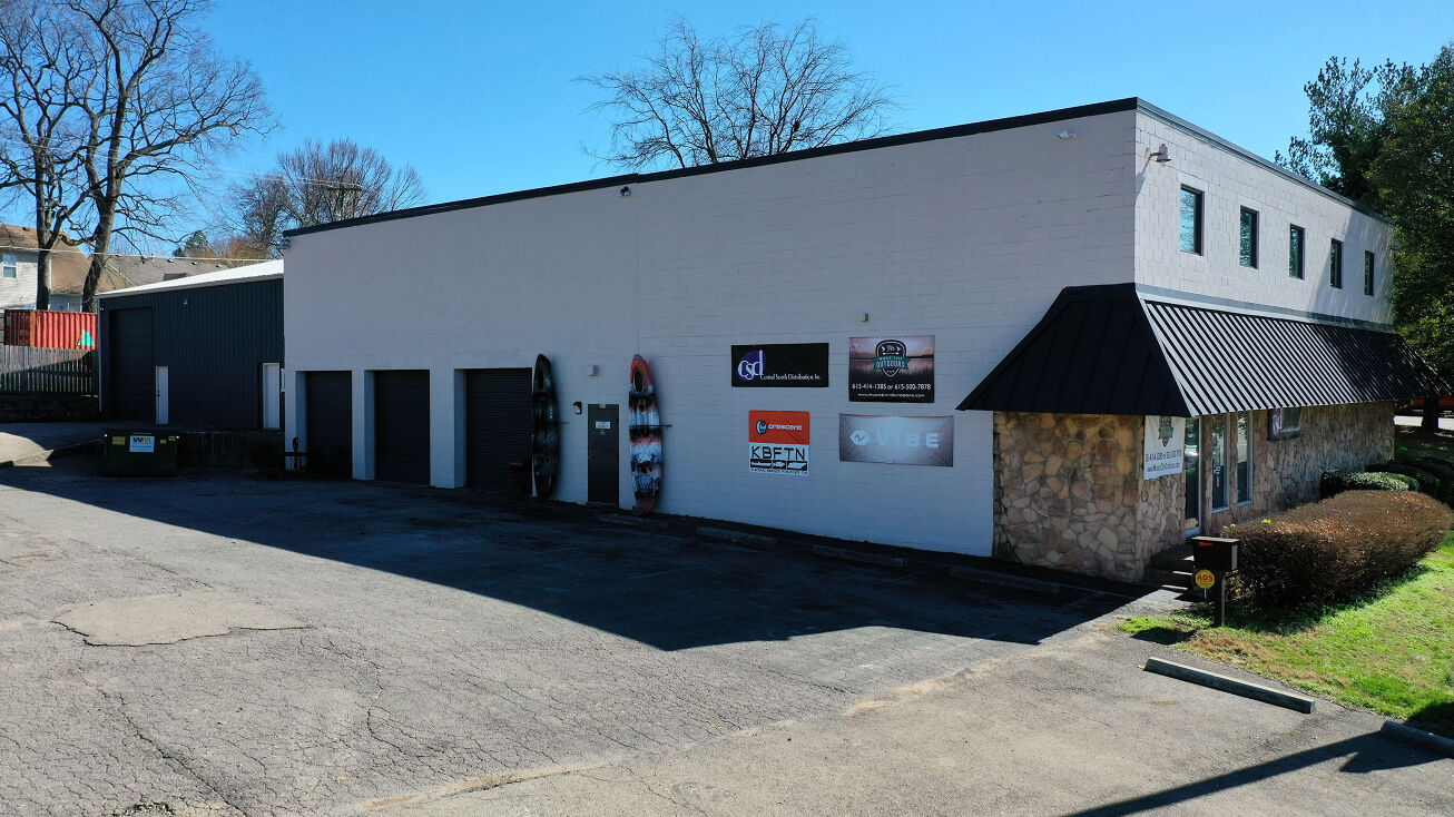 2600 Grissom Dr, Nashville, TN 37204