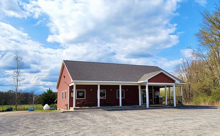 image of property at 7487 VIENNA RD Blossvale NY 13308